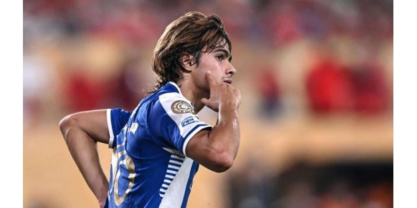 Älkää sokeasti palvoko ammattilaisjalkapalloilijoita Älkää sokeasti palvoko ammattilaisjalkapalloilijoita